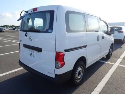 Nissan NV200