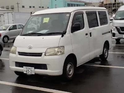 TOYOTA LITE ACE VAN