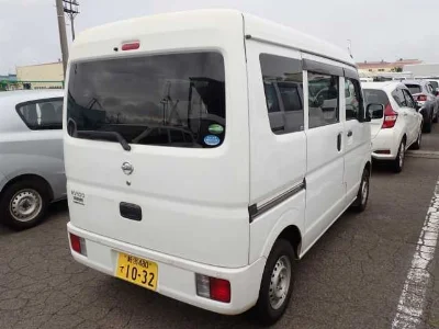 NISSAN CLIPPER VAN