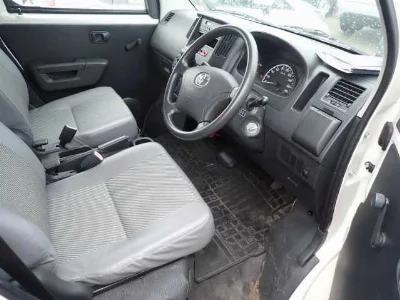 TOYOTA TOWN ACE VAN