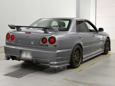 NISSAN SKYLINE