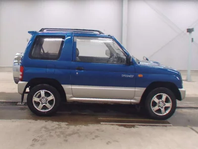 MITSUBISHI PAJERO MINI