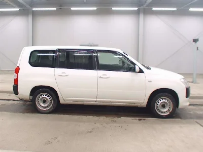 TOYOTA SUCCEED