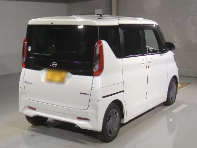 NISSAN ROOX