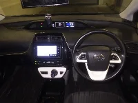 Цена авто Toyota Prius с аукционов Японии, номер кузова ZVW55, пробег 124 000, оценка 2