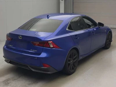 Lexus IS300h