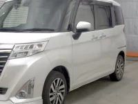 Цена авто Toyota Roomy с аукционов Японии, номер кузова M900A, пробег 85 000, оценка 6