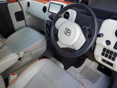TOYOTA SPADE