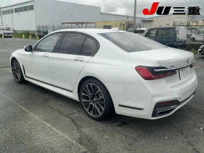 BMW 7 SERIES
