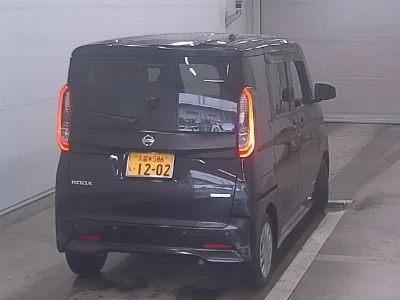 NISSAN ROOX