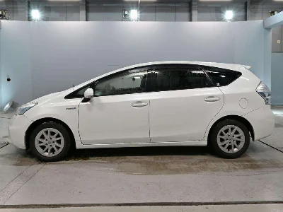 Статистика аукционов Toyota Prius Alpha