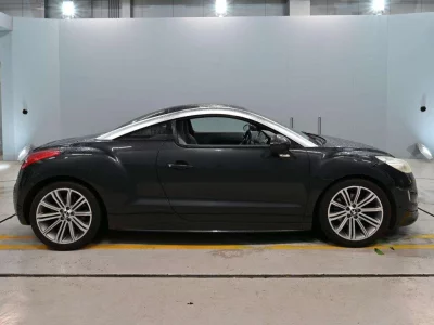 Peugeot RCZ