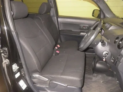 TOYOTA BB