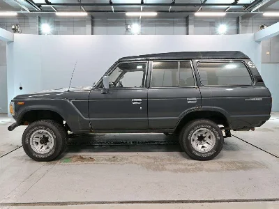 TOYOTA LAND CRUISER