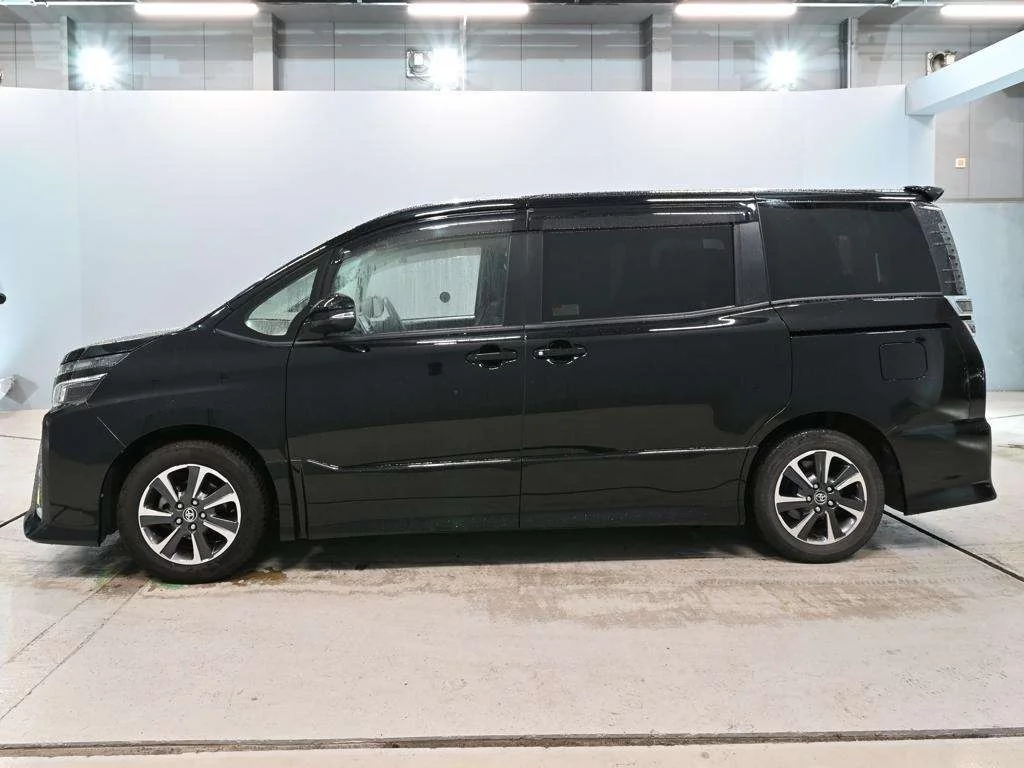 Toyota Voxy ZS, миниатюра 4