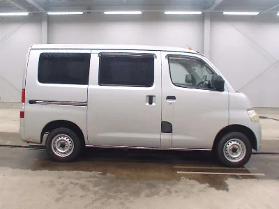 TOYOTA LITE ACE VAN