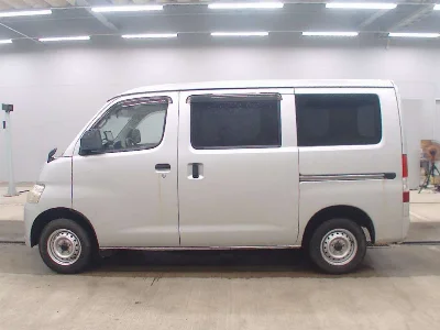 TOYOTA LITE ACE VAN