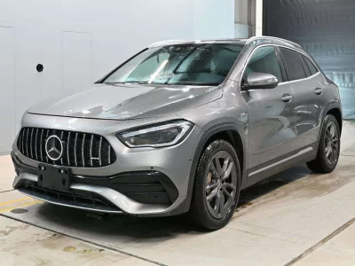 MERCEDES BENZ GLA