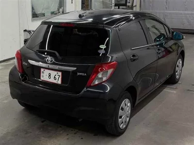 TOYOTA VITZ