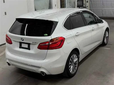 BMW 2 SERIES