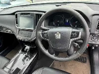 Toyota CROWN HYBRID