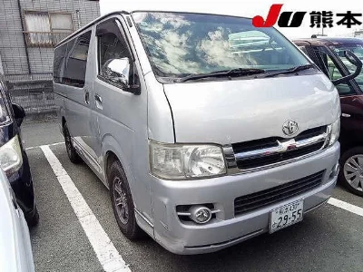 TOYOTA HIACE VAN