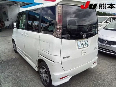 NISSAN ROOX