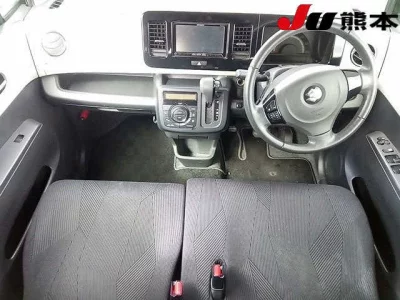 SUZUKI MRWAGON