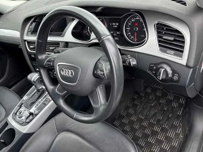 AUDI A4 AVANTE