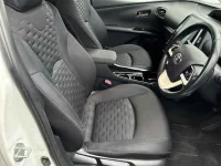 Цена авто Toyota Prius PHV с аукционов Японии, номер кузова ZVW52, пробег 208 000, оценка 2
