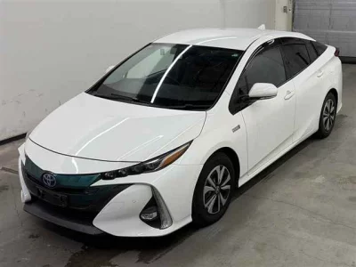 TOYOTA PRIUS PHV