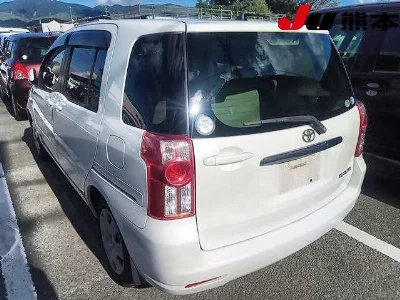 TOYOTA RAUM