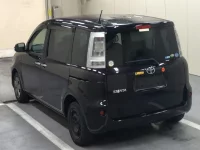 Цена авто Toyota Sienta с аукционов Японии, номер кузова NCP81G, пробег 80 000, оценка 8