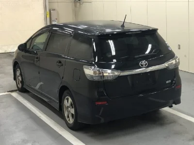 TOYOTA WISH