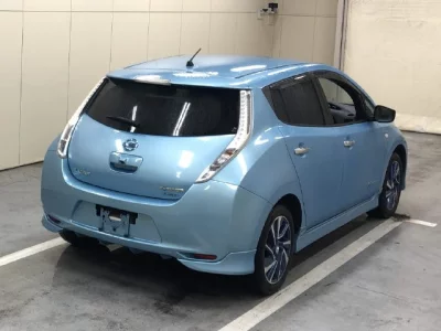 NISSAN LEAF