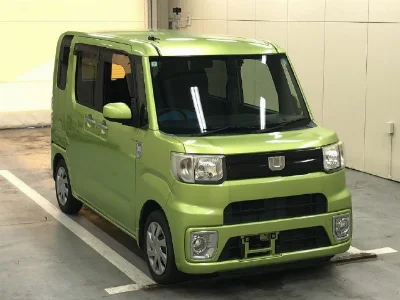 DAIHATSU WAKE