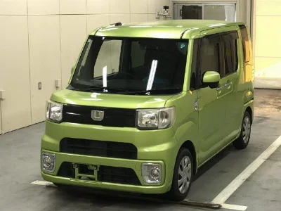 DAIHATSU WAKE