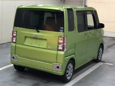 DAIHATSU WAKE