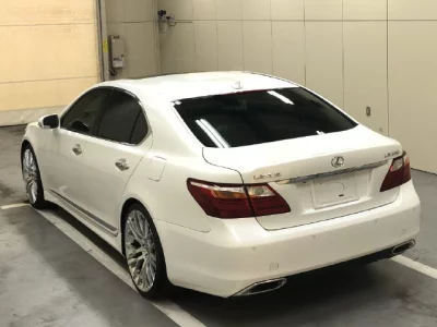 LEXUS LS