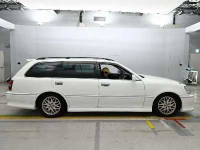 TOYOTA CROWN ESTATE