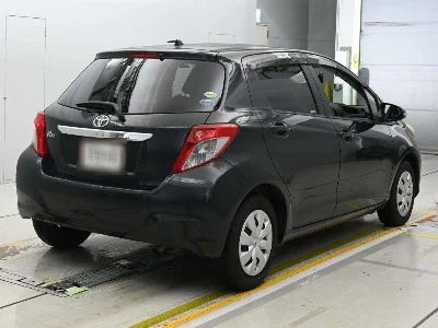 TOYOTA VITZ