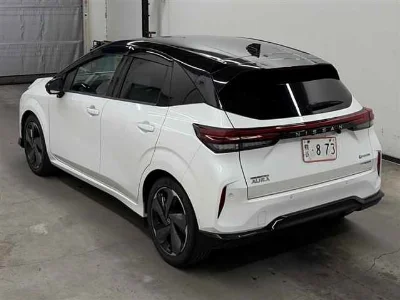 NISSAN AURA