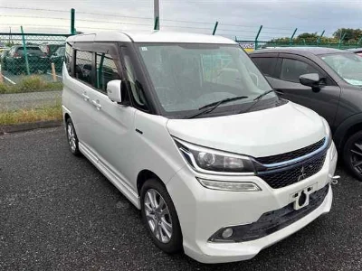 MITSUBISHI DELICA D2