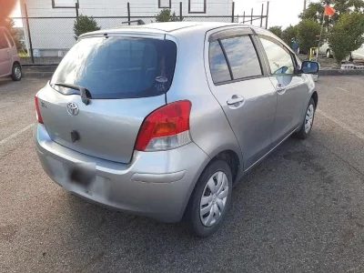 TOYOTA VITZ