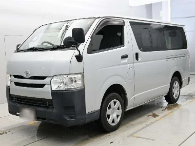 TOYOTA REGIUS VAN