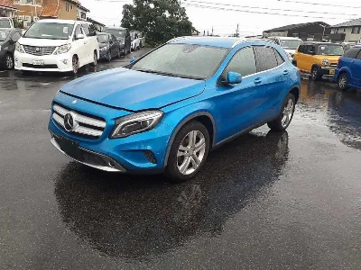 MERCEDES BENZ GLA