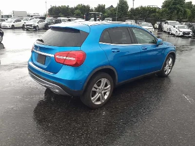 MERCEDES BENZ GLA
