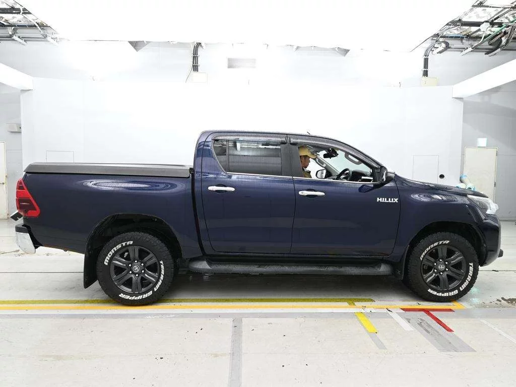 Toyota Hilux Z 4WD, миниатюра 3