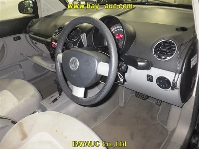 VOLKSWAGEN NEW BEETLE
