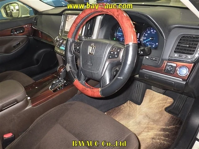 Toyota Crown ROYAL SALOON, миниатюра 3
